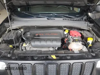 2020 Jeep Renegade Sport z VIN ZACNJBAB3LPL45307, wystawiony jako Copart lot #51844355 z przebiegiem 69 038 mil mil oraz Nie do naprawy • Non repairable. Historia ofert i sprzedaży dostępna na DreamBid. Obrazek 12.