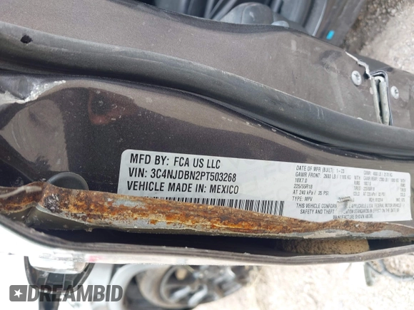 2023 Jeep Compass Latitude z VIN 3C4NJDBN2PT503268, wystawiony jako IAAI lot #42186039 z przebiegiem Nie podano mil oraz . Historia ofert i sprzedaży dostępna na DreamBid. Obrazek 9.