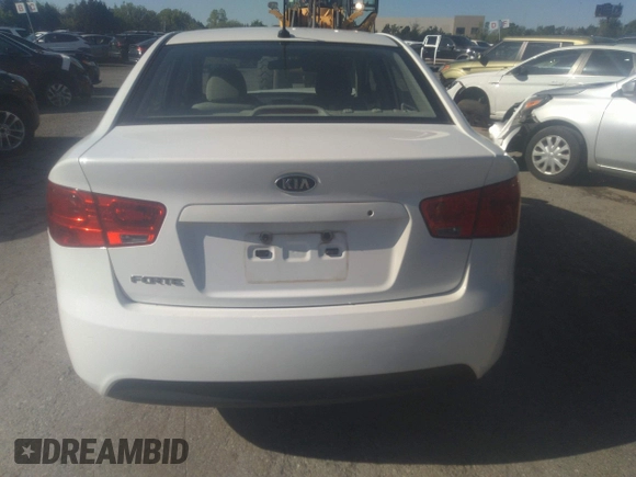 2011 Kia Forte LX with VIN KNAFT4A20B5350871, listed as a IAAI auction lot 41381614 with 170,598 mi miles. Bid and sale history available at carsss.com. Image 16.