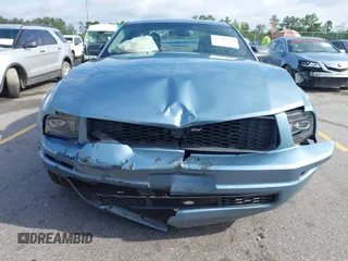 2007 Ford Mustang Deluxe with VIN 1ZVFT80N675294588, listed as a IAAI auction lot 42502168 with 121,562 mi miles and . Bid and sale history available at DreamBid. Image 6.