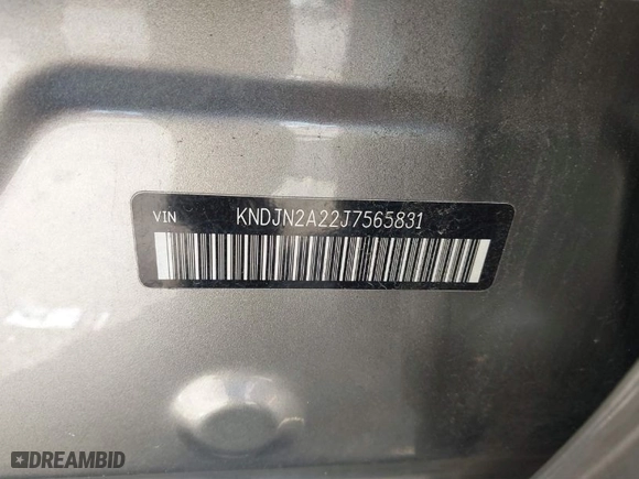 2018 Kia Soul with VIN KNDJN2A22J7565831, listed as a IAAI auction lot 41691580 with 174,286 mi miles. Bid and sale history available at carsss.com. Image 9.