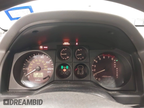 2002 Mitsubishi Montero Limited z VIN JA4MW51RX2J048087, wystawiony jako IAAI lot #42096678 z przebiegiem 218 795 mil mil oraz . Historia ofert i sprzedaży dostępna na DreamBid. Obrazek 7.