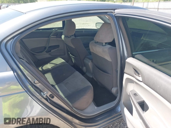 2008 Honda Accord LX z VIN 1HGCP26398A058704, wystawiony jako IAAI lot #42300960 z przebiegiem 206 121 mil mil oraz . Historia ofert i sprzedaży dostępna na DreamBid. Obrazek 8.