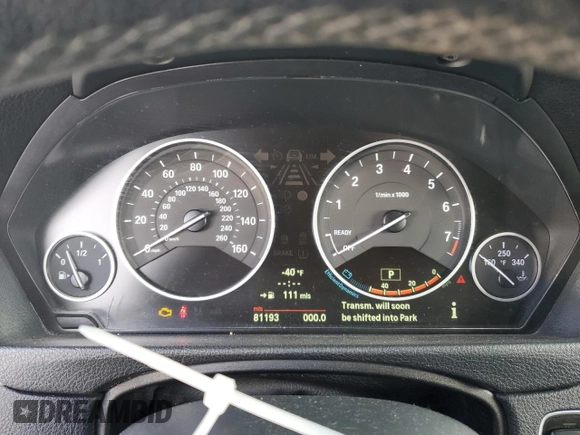 2013 BMW 3 Series 328i xDrive with VIN WBA3B5C5XDF593068, listed as a Copart auction lot 44933655 with 81,193 mi miles and Salvage Title. Bid and sale history available at carsss.com. Image 9.