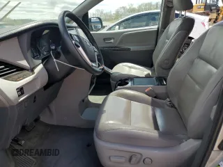 2018 Toyota Sienna XLE Auto Access Seat с VIN 5TDYZ3DC8JS925025, выставлен на аукционе Copart как лот 55523195 с пробегом 191 675 миль миль и Чистый • Clean title. История ставок и продаж доступна на DreamBid. Изображение 7.