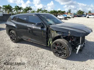 2023 BMW XM z VIN 5YM23CS0XP9S31984, wystawiony jako Copart lot #77081273 z przebiegiem 890 mil mil oraz . Historia ofert i sprzedaży dostępna na DreamBid. Obrazek 4.