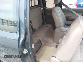 1998 Toyota Tacoma with VIN 4TAWN72N8WZ008439, listed as a IAAI auction lot 42000059 with 197,960 mi miles and . Bid and sale history available at DreamBid. Image 8.