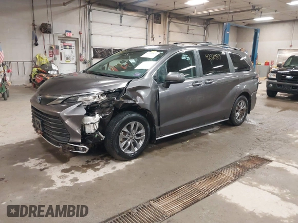 2023 Toyota Sienna XLE с VIN 5TDJSKFC0PS099650, выставлен на аукционе IAAI как лот 42324871 с пробегом 12 719 миль миль и . История ставок и продаж доступна на DreamBid. Изображение 17.