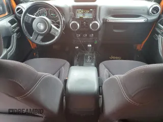 2013 Jeep Wrangler Unlimited Rubicon with VIN 1C4BJWFGXDL545866, listed as a Copart auction lot 59788115 with 102,617 mi miles and Salvage title. Bid and sale history available at DreamBid. Image 8.