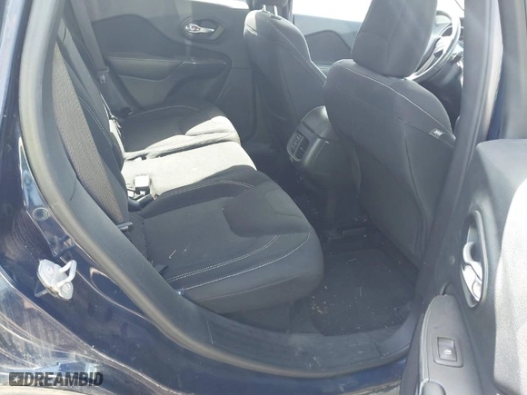 2015 Jeep Cherokee Latitude with VIN 1C4PJLCS8FW720551, listed as a IAAI auction lot 41693579 with NaN miles. Bid and sale history available at carsss.com. Image 8.
