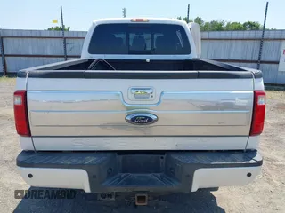 2013 Ford F-250 XL z VIN 1FT7W2BT6DEB55273, wystawiony jako IAAI lot #42323813 z przebiegiem 170 212 mil mil oraz . Historia ofert i sprzedaży dostępna na DreamBid. Obrazek 16.