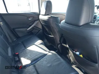 2013 Acura RDX Tech Pkg with VIN 5J8TB3H52DL017963, listed as a IAAI auction lot 41589478 with 92,117 mi miles. Bid and sale history available at carsss.com. Image 8.