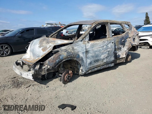 2018 Hyundai Santa Fe 2.4L z VIN 5XYZTDLB1JG523235, wystawiony jako Copart lot #53539235 z przebiegiem Nie podano mil oraz Nie do naprawy • Non repairable. Historia ofert i sprzedaży dostępna na DreamBid. Obrazek 1.