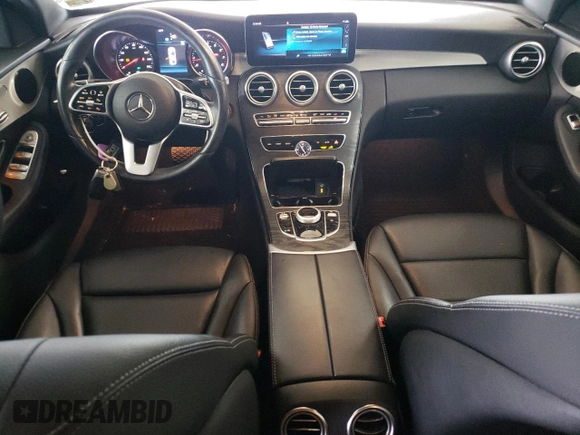 2019 Mercedes-Benz C 300 z VIN 55SWF8EB8KU321336, wystawiony jako Copart lot #54415305 z przebiegiem 90 670 mil mil oraz Szkoda całkowita • Salvage title. Historia ofert i sprzedaży dostępna na DreamBid. Obrazek 8.