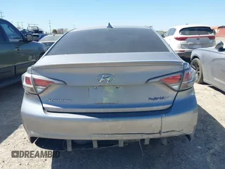 2016 Hyundai Sonata Hybrid SE with VIN KMHE24L15GA025570, listed as a IAAI auction lot 41735029 with 142,346 mi miles. Bid and sale history available at carsss.com. Image 16.