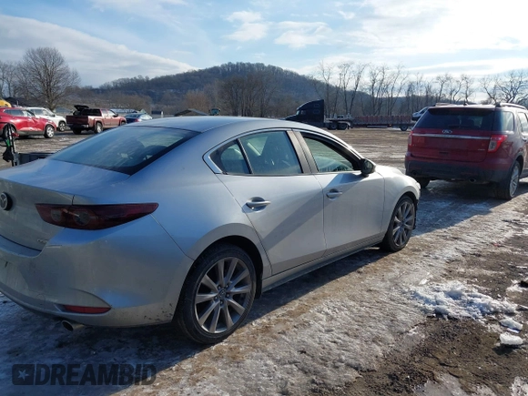 2019 Mazda 3 w/Select with VIN 3MZBPAAL4KM109139, listed as a IAAI auction lot 41421281 with 105,954 mi miles. Bid and sale history available at carsss.com. Image 4.