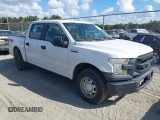 2015 Ford F-150 XLT with VIN 1FTEW1EF2FFC58131, listed as a IAAI auction lot 40736696 with 194,852 mi miles. Bid and sale history available at carsss.com. Image 1.