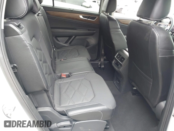 2024 Volkswagen Atlas SE с VIN 1V2WR2CA2RC560161, выставлен на аукционе IAAI как лот 42047000 с пробегом 16 063 миль миль и . История ставок и продаж доступна на DreamBid. Изображение 8.