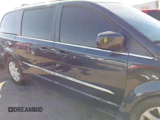 2014 Chrysler Town & Country Touring with VIN 2C4RC1BG0ER208505, listed as a IAAI auction lot 41775840 with 186,617 mi miles. Bid and sale history available at carsss.com. Image 14.