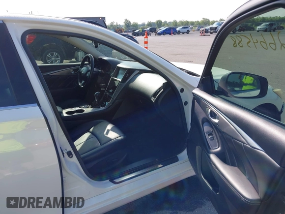 2014 Infiniti Q50 Sport with VIN JN1BV7AR4EM698230, listed as a IAAI auction lot 42664588 with 129,411 mi miles and . Bid and sale history available at DreamBid. Image 5.