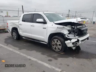2016 Toyota Tundra 2WD SR5 with VIN 5TFGY5F12GX194147, listed as a IAAI auction lot 41877936 with 61,509 mi miles. Bid and sale history available at carsss.com. Image 1.
