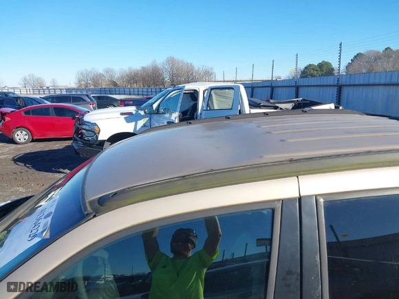 2004 Pontiac Aztek with VIN 3G7DA03E14S540802, listed as a IAAI auction lot 41364229 with 175,725 mi miles. Bid and sale history available at carsss.com. Image 6.