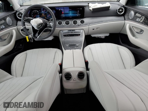2021 Mercedes-Benz E-Class E 450 with VIN W1KZF5KBXMA880082, listed as a Copart auction lot 44267945 with 31,239 mi miles and Salvage Title. Bid and sale history available at carsss.com. Image 8.
