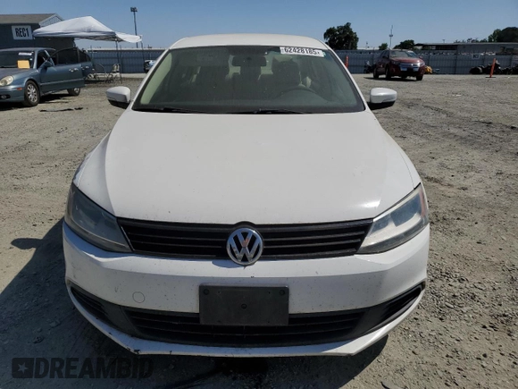 2011 Volkswagen Jetta SE with VIN 3VWDZ7AJ8BM360976, listed as a Copart auction lot 62428185 with 234,172 mi miles and Clean title. Bid and sale history available at DreamBid. Image 5.