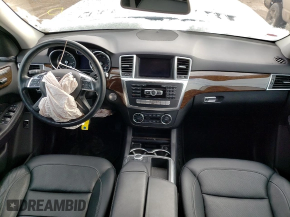2015 Mercedes-Benz M 350 z VIN 4JGDA5HB5FA593192, wystawiony jako Copart lot #67638922 z przebiegiem 72 860 mil mil oraz . Historia ofert i sprzedaży dostępna na DreamBid. Obrazek 8.