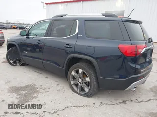 2017 GMC Acadia SLT z VIN 1GKKNNLS6HZ133751, wystawiony jako IAAI lot #41959332 z przebiegiem 110 913 mil mil oraz . Historia ofert i sprzedaży dostępna na DreamBid. Obrazek 3.