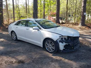 2016 Lincoln MKZ with VIN 3LN6L2J92GR610837, listed as a IAAI auction lot 41939522 with 86,635 mi miles. Bid and sale history available at carsss.com. Image 1.