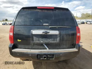 2008 Chevrolet Suburban LTZ z VIN 3GNFK16308G204064, wystawiony jako Copart lot #54522915 z przebiegiem Nie podano mil oraz Szkoda całkowita • Salvage title. Historia ofert i sprzedaży dostępna na DreamBid. Obrazek 6.