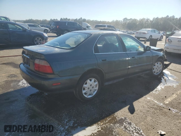 1997 Honda Accord LX with VIN JHMCD5632VC019055, listed as a Copart auction lot 49426185 with 266,837 mi miles and Salvage Title. Bid and sale history available at carsss.com. Image 3.