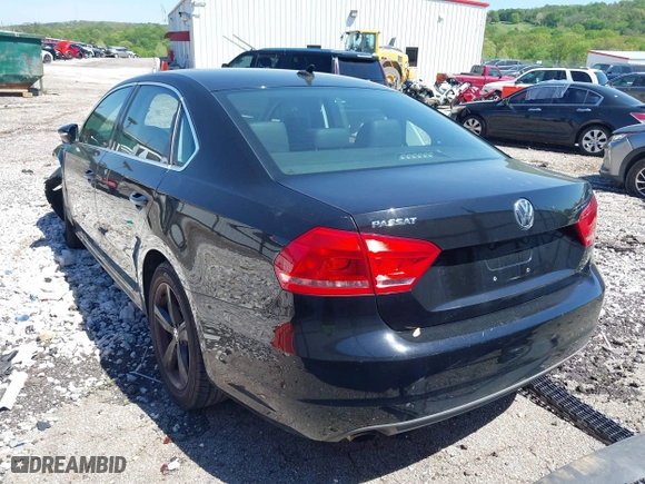 2012 Volkswagen Passat SE with VIN 1VWBP7A30CC012381, listed as a IAAI auction lot 42075676 with 129,513 mi miles. Bid and sale history available at carsss.com. Image 3.