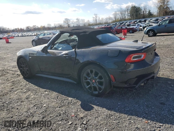 2018 FIAT 124 Spider Abarth z VIN JC1NFAEK0J0136955, wystawiony jako Copart lot #78896054 z przebiegiem 18 888 mil mil oraz Szkoda całkowita • Salvage title. Historia ofert i sprzedaży dostępna na DreamBid. Obrazek 2.