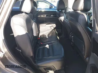 2016 Kia Sorento EX with VIN 5XYPH4A54GG093439, listed as a IAAI auction lot 41916479 with 122,415 mi miles. Bid and sale history available at carsss.com. Image 8.