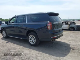2023 Chevrolet Suburban Premier z VIN 1GNSCFKD8PR479381, wystawiony jako IAAI lot #42096493 z przebiegiem 41 538 mil mil oraz . Historia ofert i sprzedaży dostępna na DreamBid. Obrazek 3.