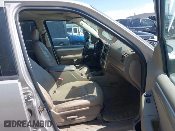 2004 Mercury Mountaineer Convenience with VIN 4M2ZU86W84UJ05710, listed as a IAAI auction lot 42647188 with 174,221 mi miles and . Bid and sale history available at DreamBid. Image 5.