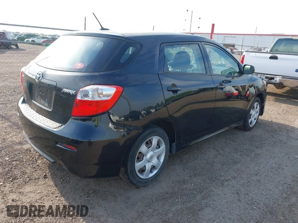 2009 Toyota Matrix with VIN 2T1KU40E69C091858, listed as a IAAI auction lot 41925490 with 153,161 mi miles. Bid and sale history available at carsss.com. Image 4.