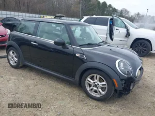 2012 MINI Hardtop with VIN WMWSU3C5XCT258550, listed as a IAAI auction lot 41865861 with 94,611 mi miles and . Bid and sale history available at DreamBid. Image 1.