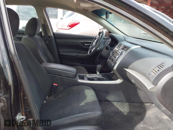 2015 Nissan Altima 2.5 S with VIN 1N4AL3APXFN880666, listed as a IAAI auction lot 41895242 with 213,649 mi miles. Bid and sale history available at carsss.com. Image 5.