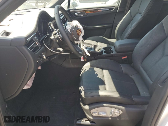 2025 Porsche Macan z VIN WP1AA2A58SLB01343, wystawiony jako Copart lot #54007455 z przebiegiem 1 415 mil mil oraz Szkoda całkowita • Salvage title. Historia ofert i sprzedaży dostępna na DreamBid. Obrazek 7.