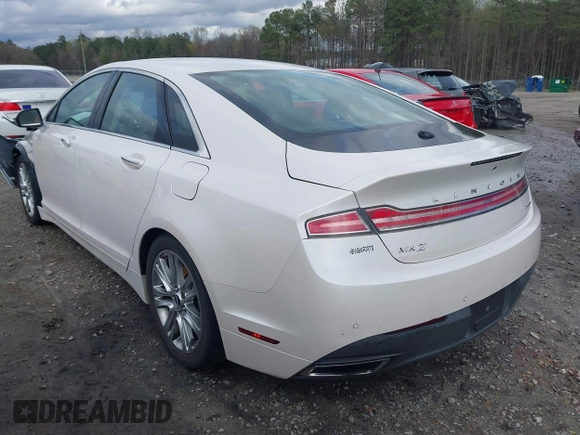 2015 Lincoln MKZ with VIN 3LN6L2G93FR610979, listed as a IAAI auction lot 41847966 with 184,166 mi miles. Bid and sale history available at carsss.com. Image 3.