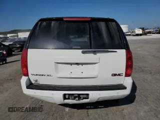 2014 GMC Yukon XL SLT with VIN 1GKS2KE70ER226972, listed as a Copart auction lot 70776944 with 234,145 mi miles and Salvage Title. Bid and sale history available at carsss.com. Image 6.