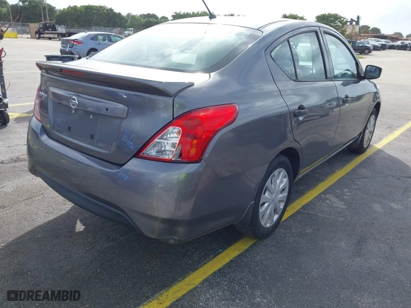 2019 Nissan Versa Sedan SV with VIN 3N1CN7AP1KL817747, listed as a IAAI auction lot 40800785 with 95,598 mi miles. Bid and sale history available at carsss.com. Image 6.