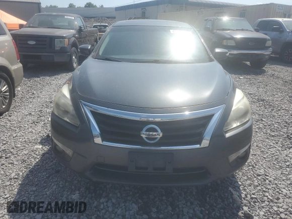 2013 Nissan Altima SV z VIN 1N4BL3AP6DC118822, wystawiony jako Copart lot #63930565 z przebiegiem 196 954 mil mil oraz Czysty tytuł • Clean title. Historia ofert i sprzedaży dostępna na DreamBid. Obrazek 5.