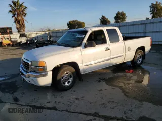 2003 GMC Sierra 1500 SLT with VIN 2GTEC19V931114654, listed as a Copart auction lot 84899694 with Not Provided miles and Salvage Title. Bid and sale history available at carsss.com. Image 1.