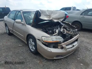 2000 Honda Accord EX z VIN 1HGCG1653YA030361, wystawiony jako IAAI lot #42268744 z przebiegiem 53 809 mil mil oraz . Historia ofert i sprzedaży dostępna na DreamBid. Obrazek 1.