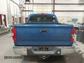 2018 Toyota Tundra 2WD SR5 with VIN 5TFEM5F15JX131991, listed as a IAAI auction lot 41084307 with 63,232 mi miles. Bid and sale history available at carsss.com. Image 17.