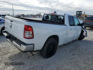 2022 Ram 1500 Big Horn z VIN 1C6RREBG8NN273970, wystawiony jako Copart lot #88903735 z przebiegiem Nie podano mil oraz Czysty tytuł • Clean title. Historia ofert i sprzedaży dostępna na DreamBid. Obrazek 3.